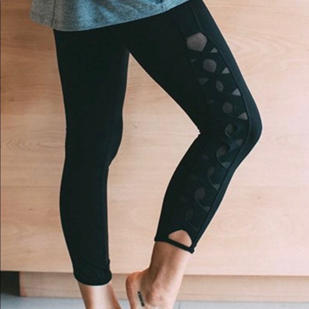 Lululemon Serene Tight